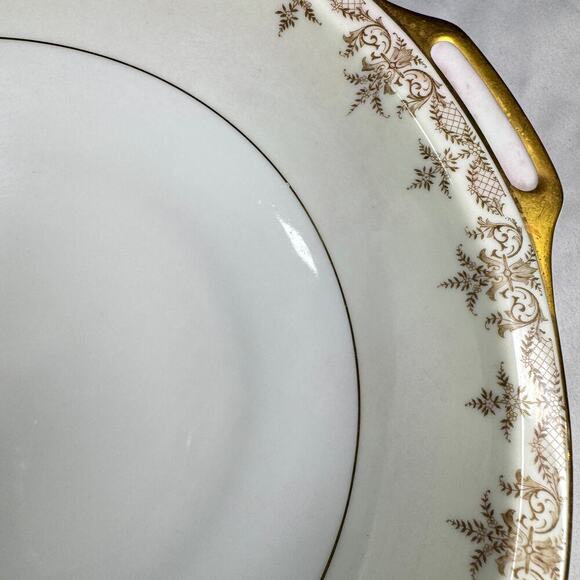 Thun Bohemia Czechoslovakia "The Marquis" Serving Bowl w/Handles Gold Filigree - Picture 3 of 5